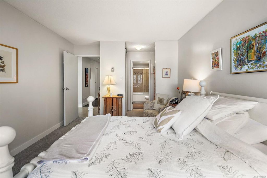 listing image 16040864857635788800