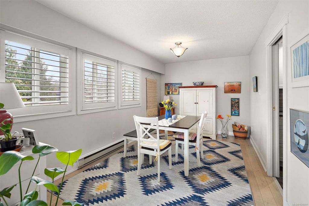 listing image 16046004753017282260