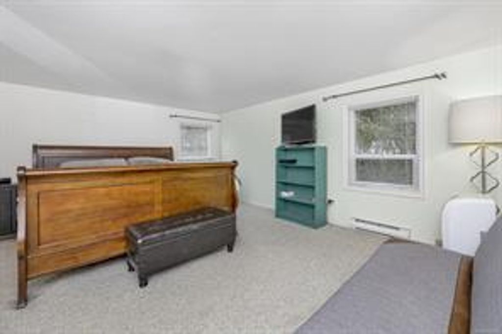 listing image 16049103201482929509
