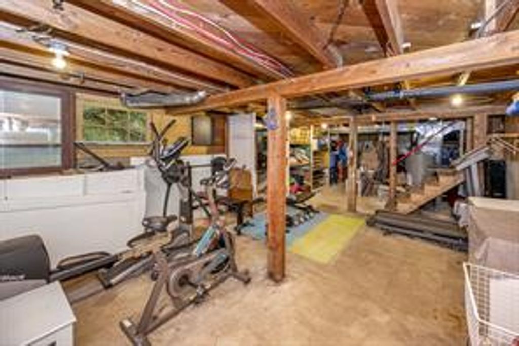 listing image 16043386503213088631