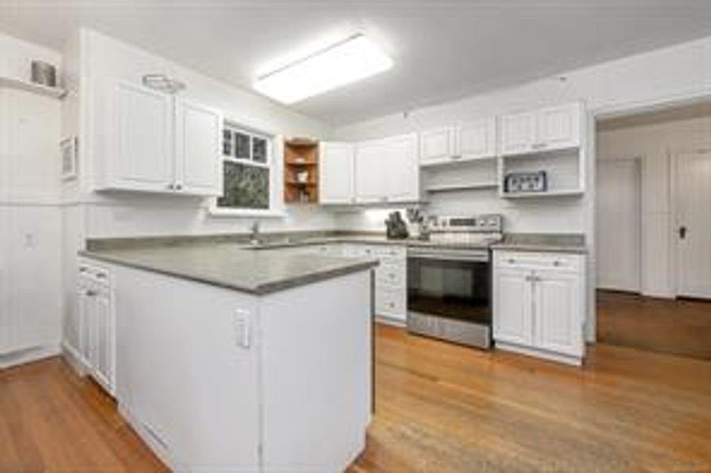 listing image 16047427962557377666