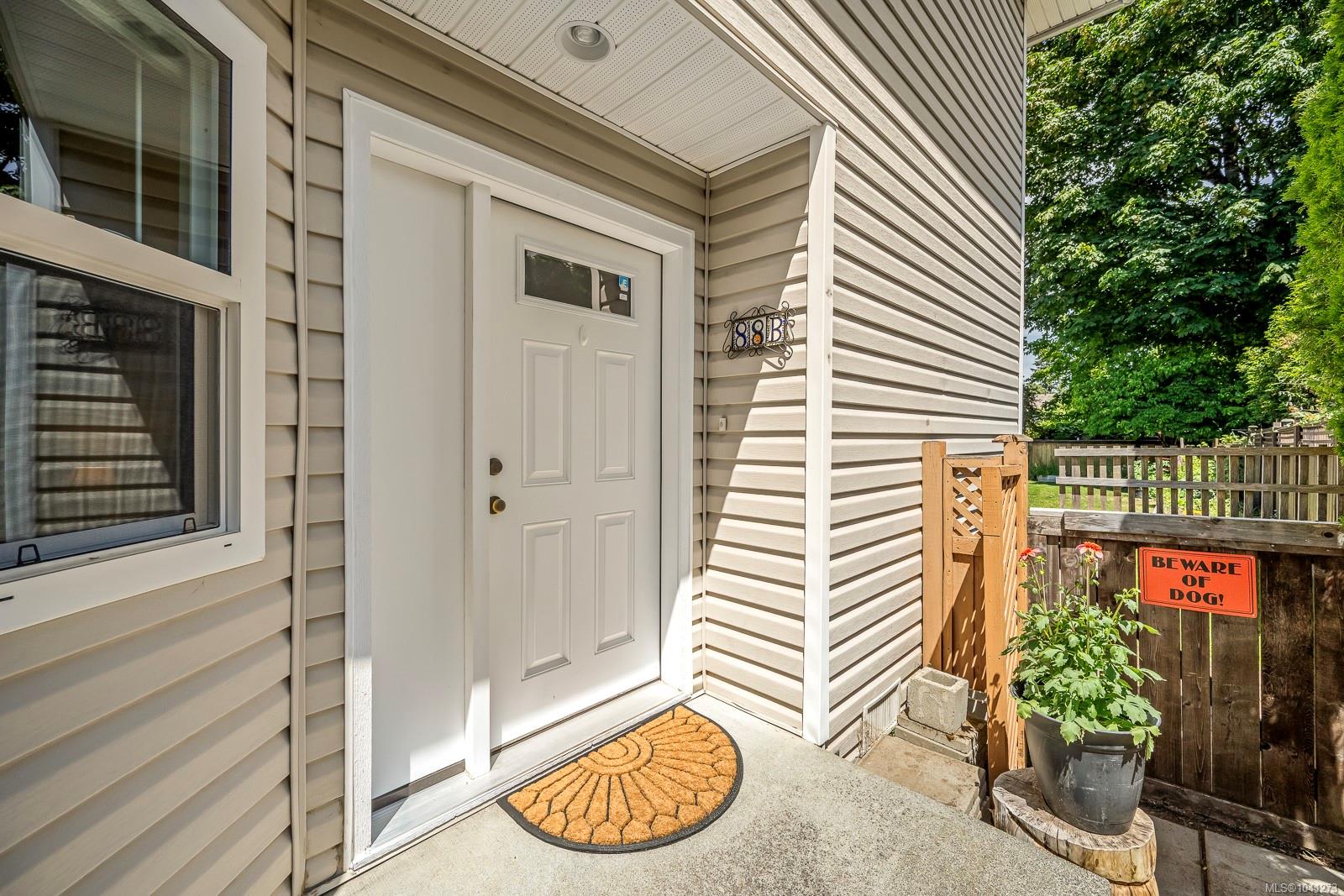 88 Timberlane Rd B
