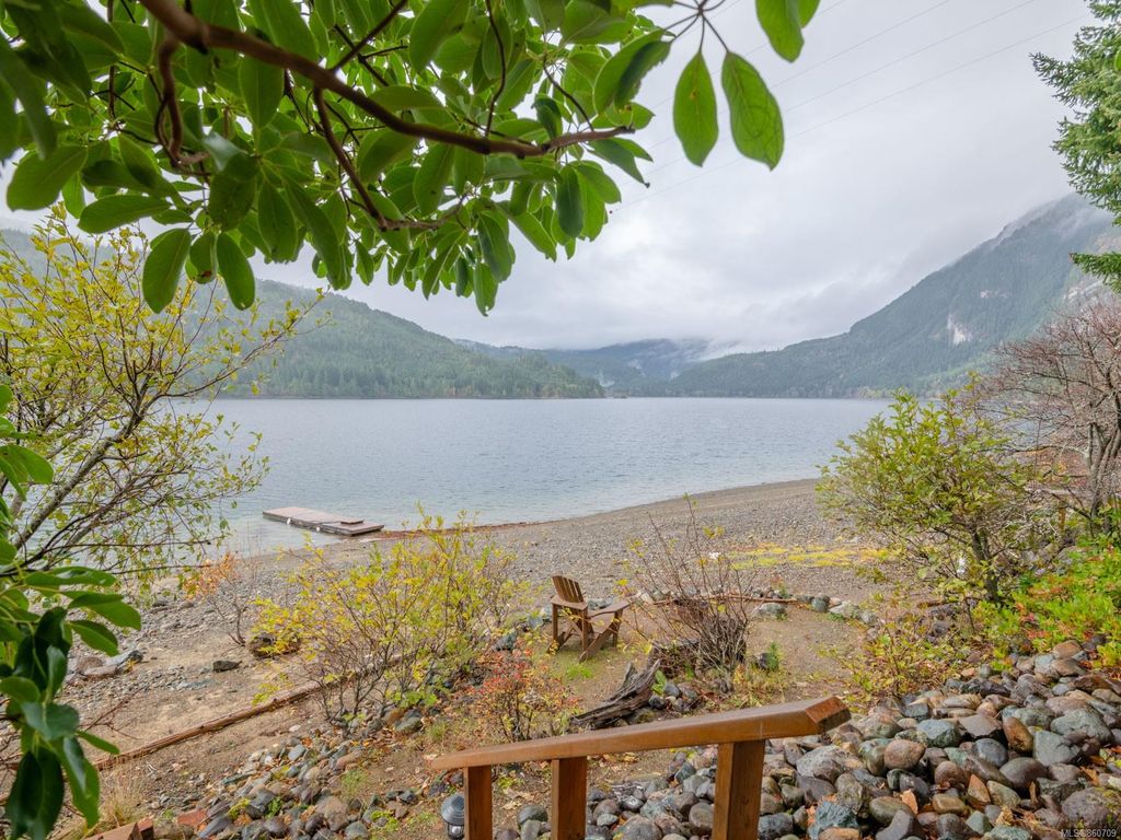 listing image 16047226225057250863