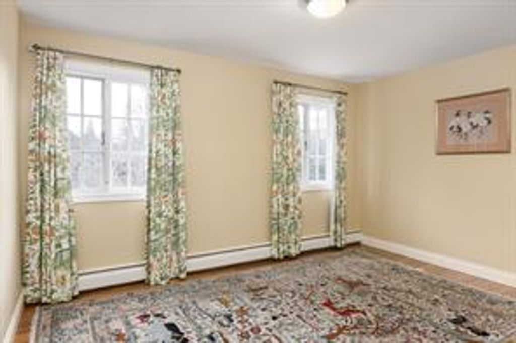listing image 16045601090653757954