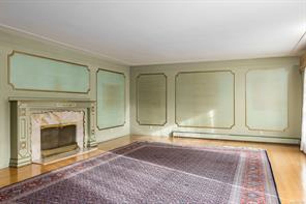 listing image 16046346409030772614