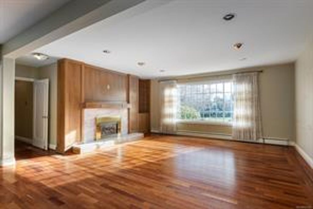 listing image 16040747335947736114