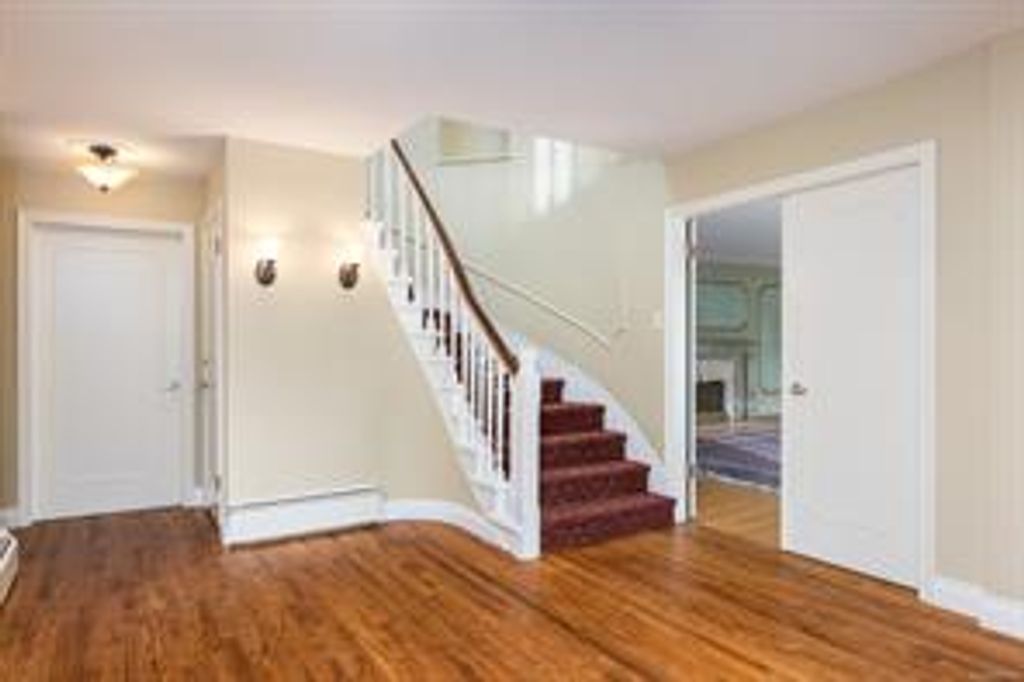 listing image 16042327785389187198