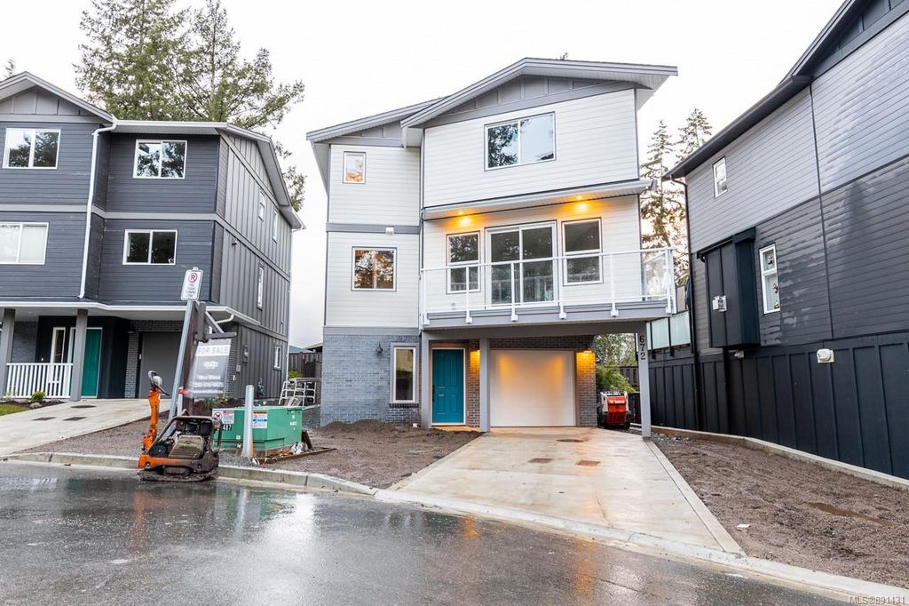 listing image 16049008013335812539