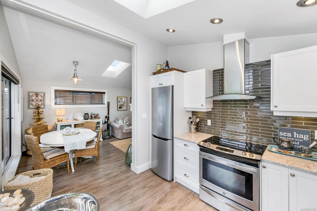 listing image 16048419541081808053