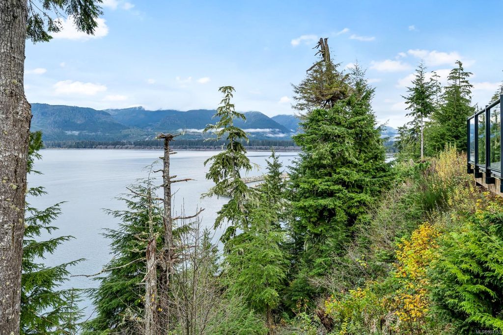 listing image 16049460109675692305