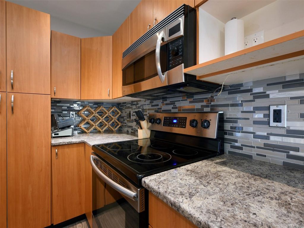 listing image 16045443314758087624