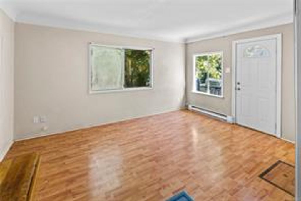 listing image 16040258611804352885