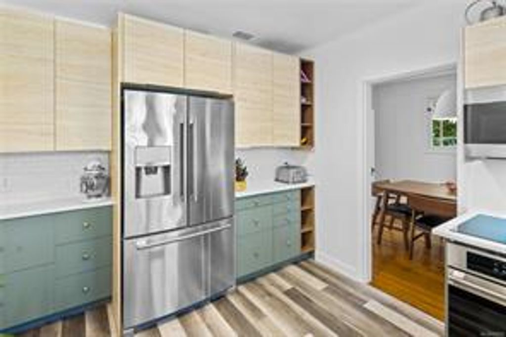listing image 16043764518348957276