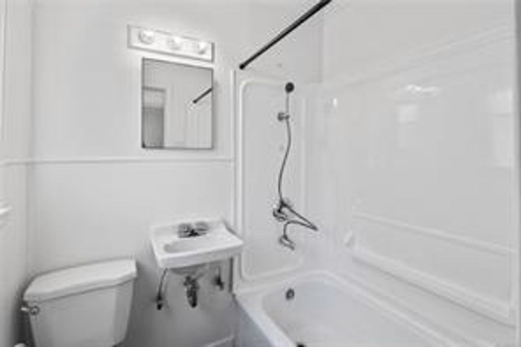 listing image 16048284893212551280