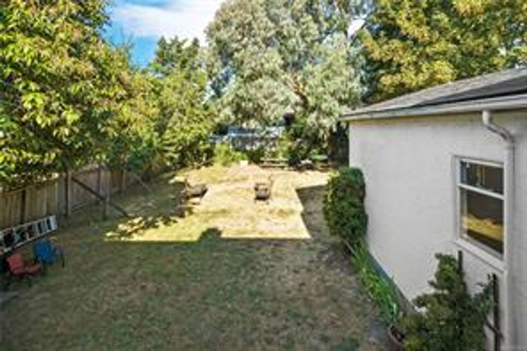 listing image 16049291064371932624