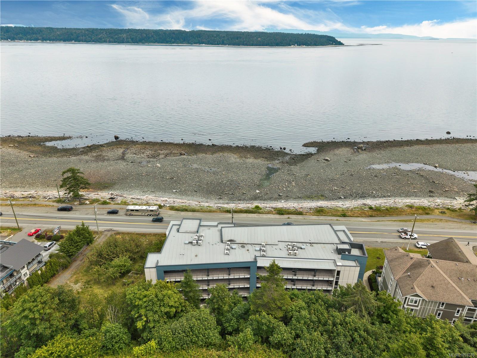 536 Island Hwy S 404