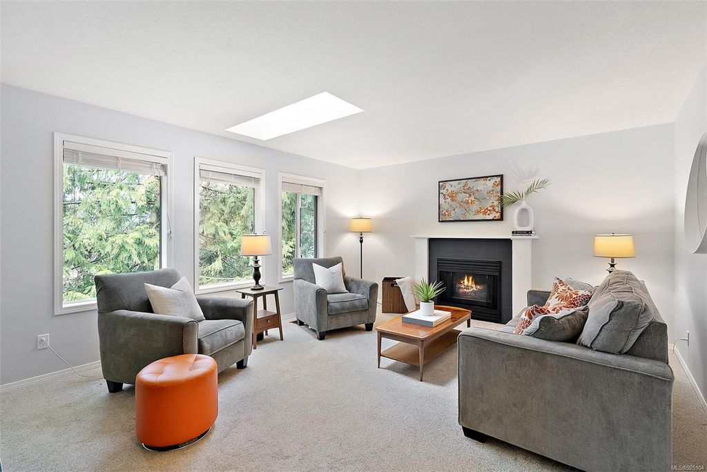 listing image 16040343911258833506