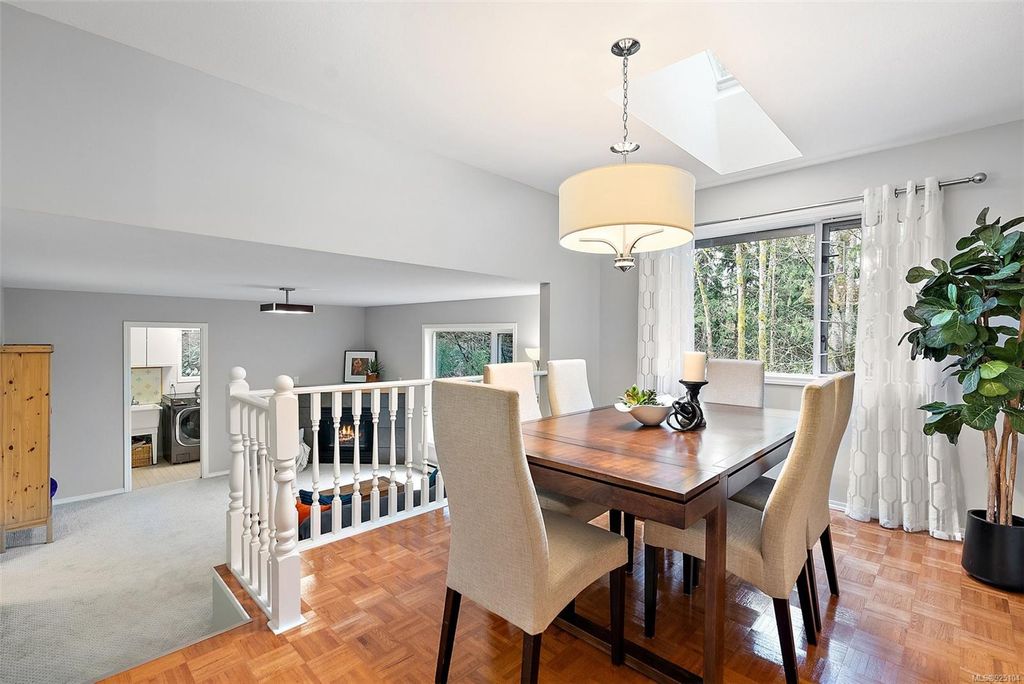 listing image 16040654226933040672