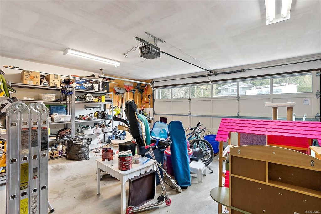 listing image 16048938672219760906