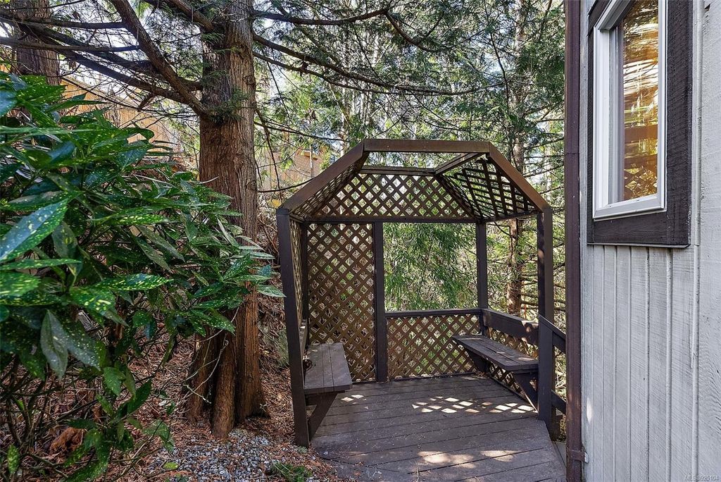 listing image 16042445537669465203