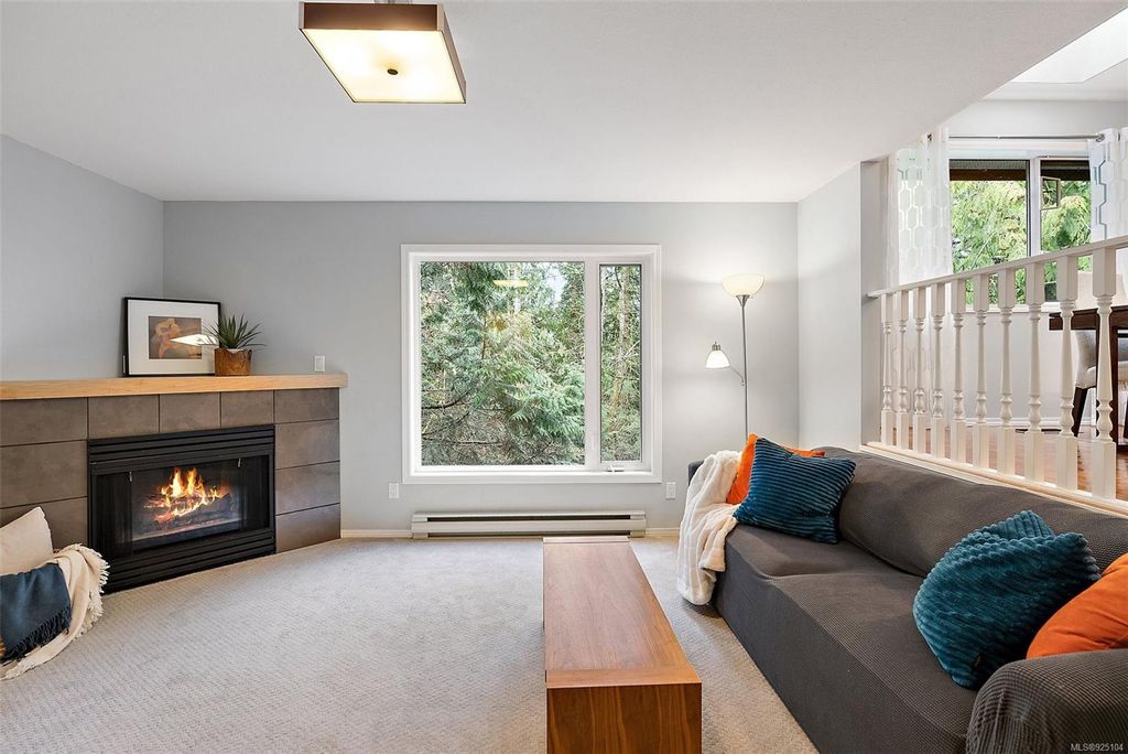 listing image 16049774459241452099