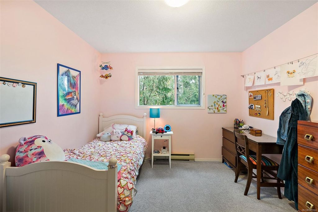 listing image 16047168375364027415