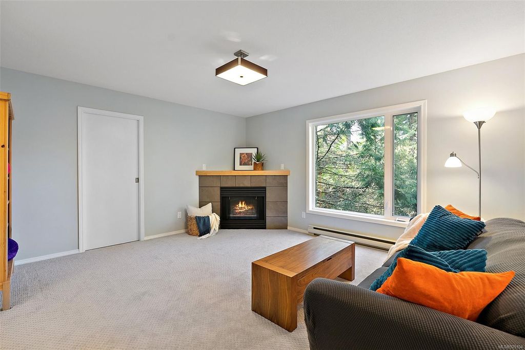 listing image 16040035812269764306