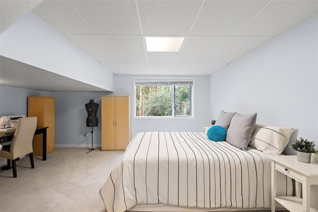 listing image 16040629512163338539