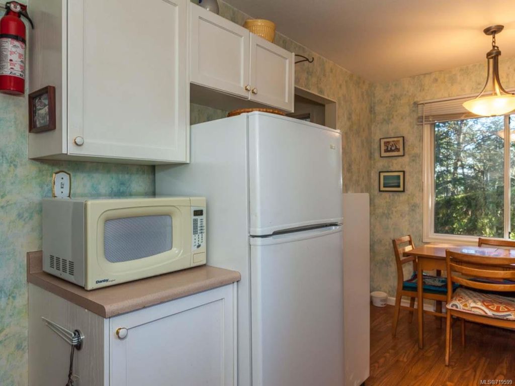 listing image 16049878623120852292