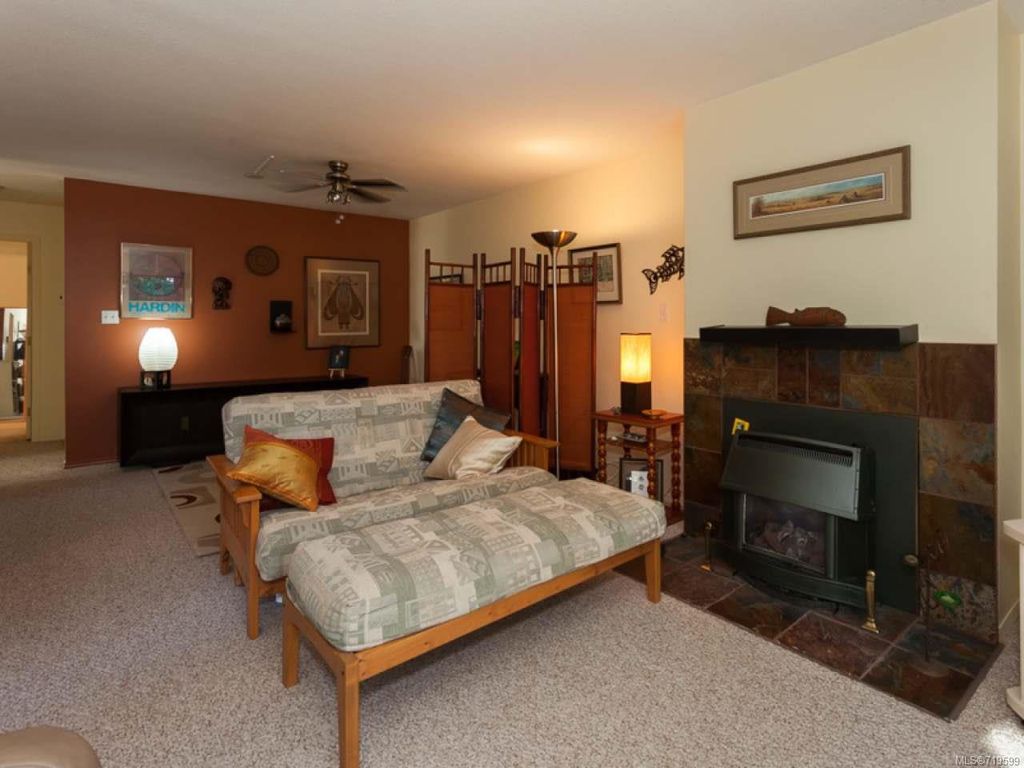 listing image 16045978832523542756