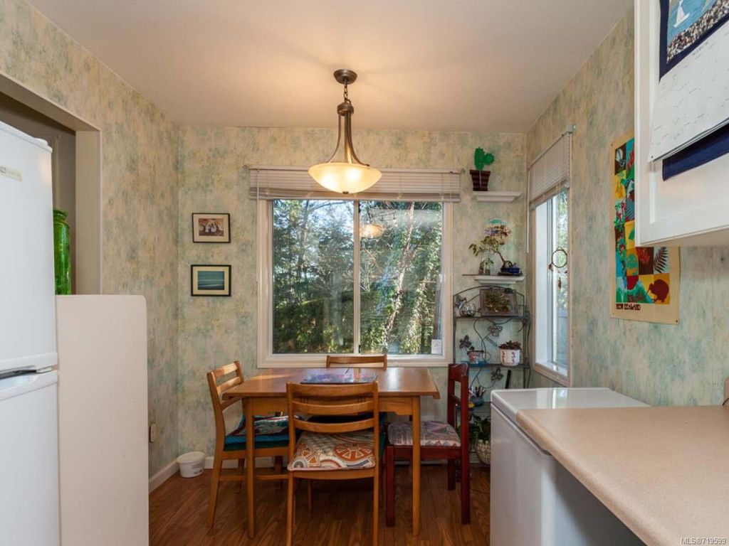 listing image 16043314101223268833