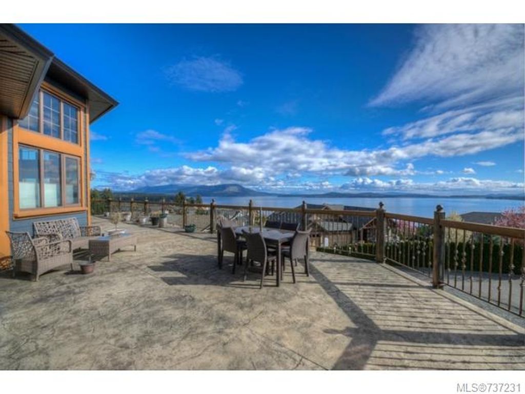 listing image 16049557499619675116