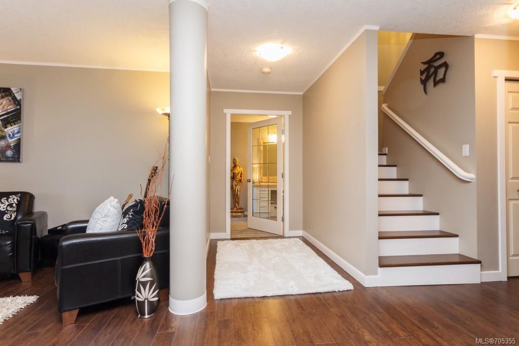 listing image 16045429944690270169