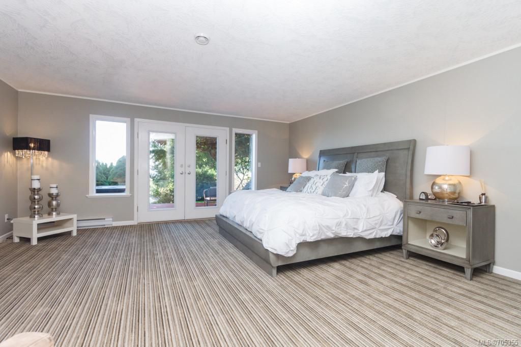 listing image 16042606974783475395