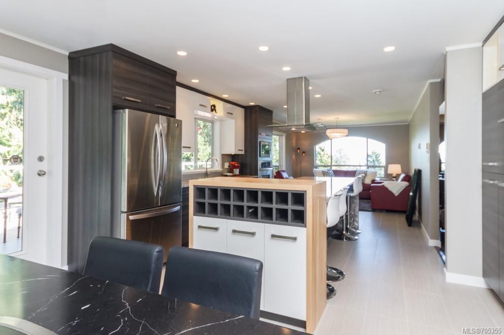 listing image 16041917088346385453