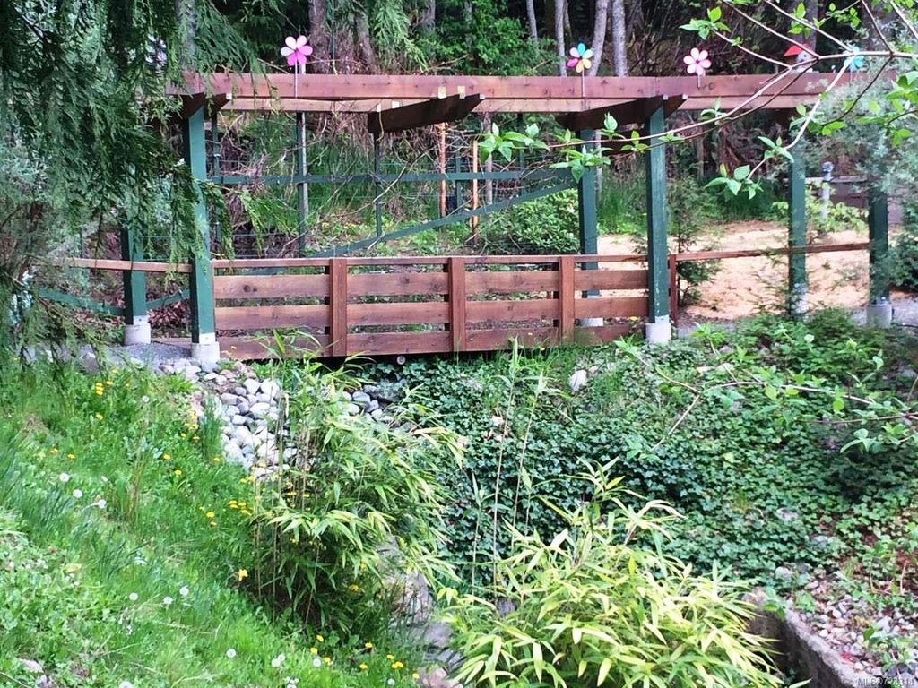 listing image 16047112709384468218