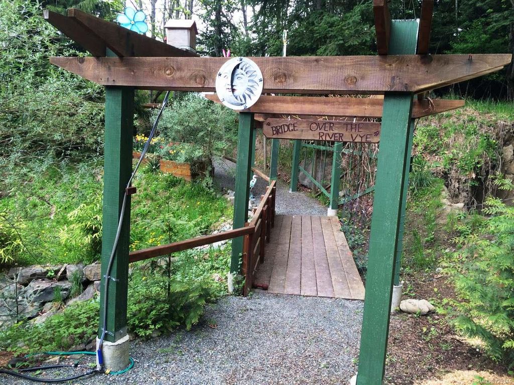 listing image 16040845340937439501