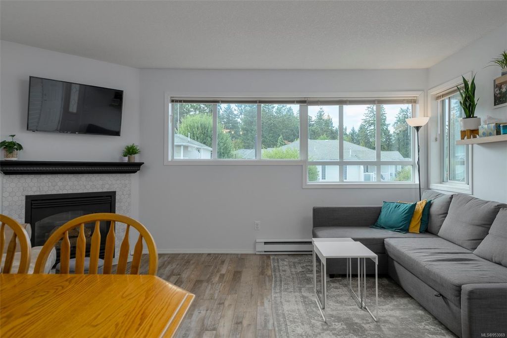 listing image 16042171181732326661