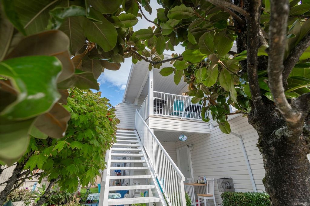 listing image 16041361467875167745