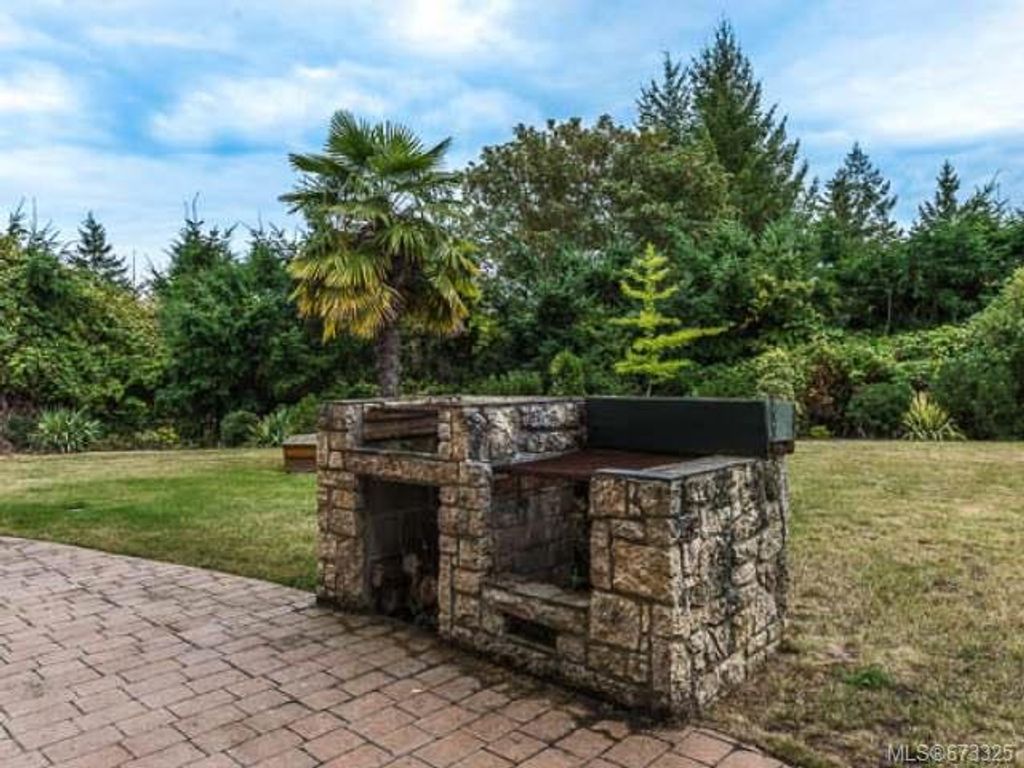 listing image 16048739395704026700