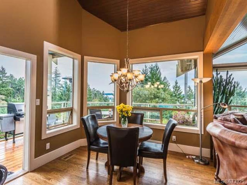 listing image 16044163752004831925