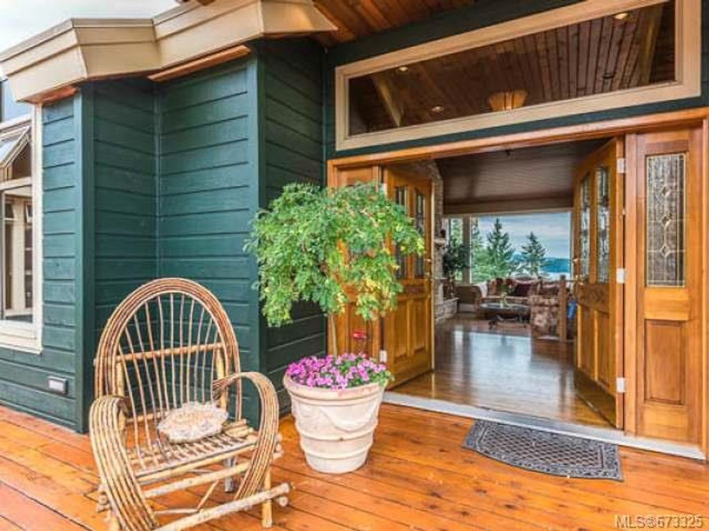 listing image 16049788367922679807