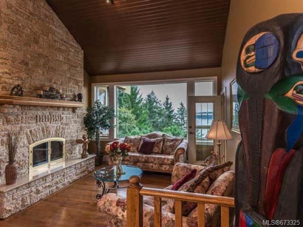 listing image 16042300358457801095