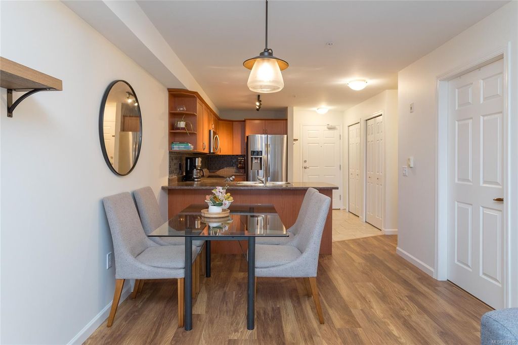 listing image 16042031550229184182