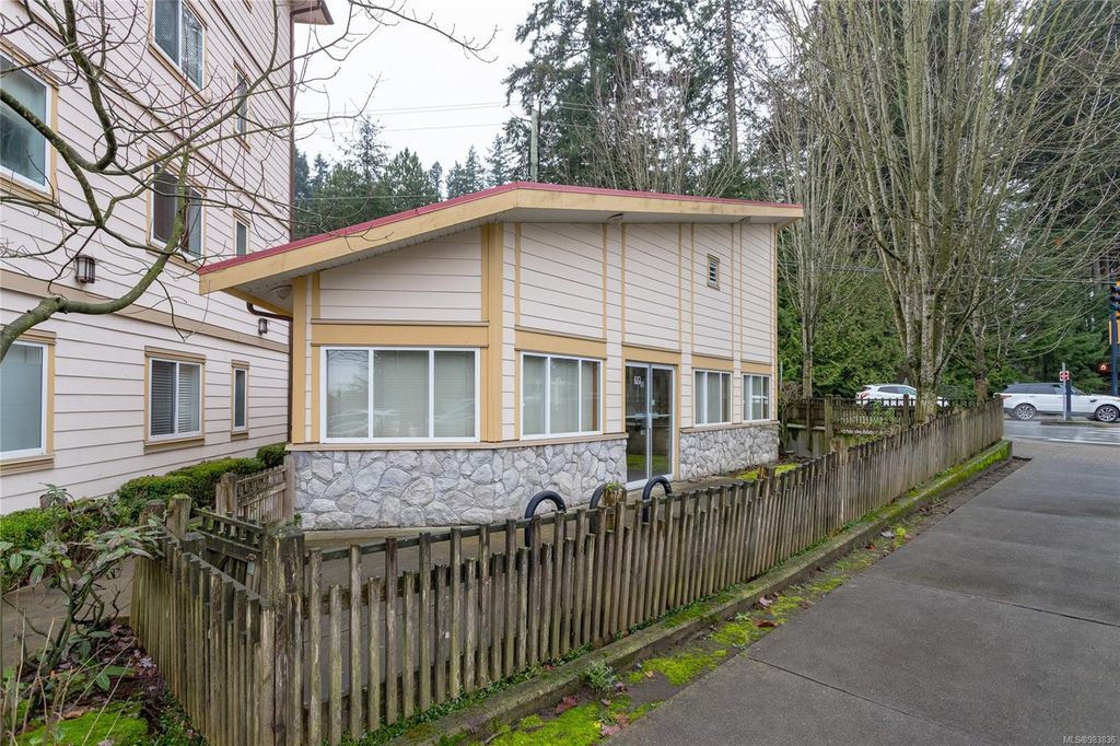 listing image 16047445149667870365