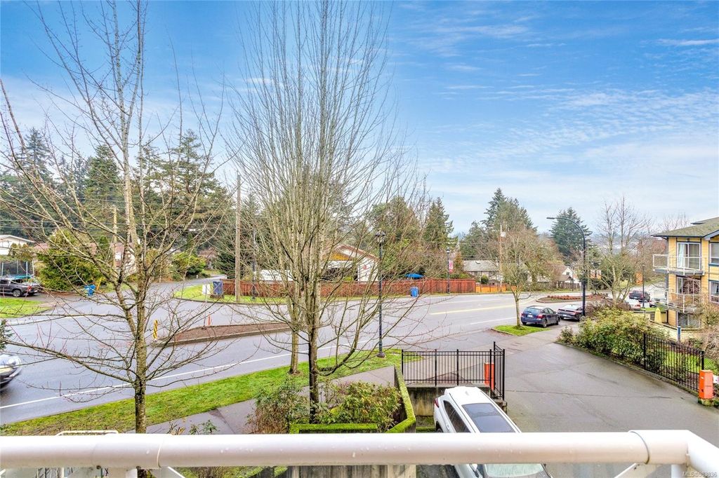 listing image 16041382104199726338