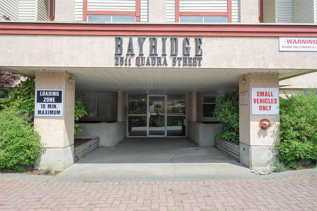 listing image 16044581294392125372