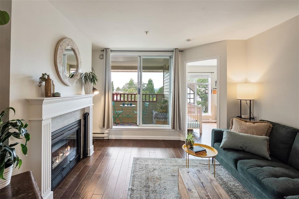 listing image 16042088500929295967