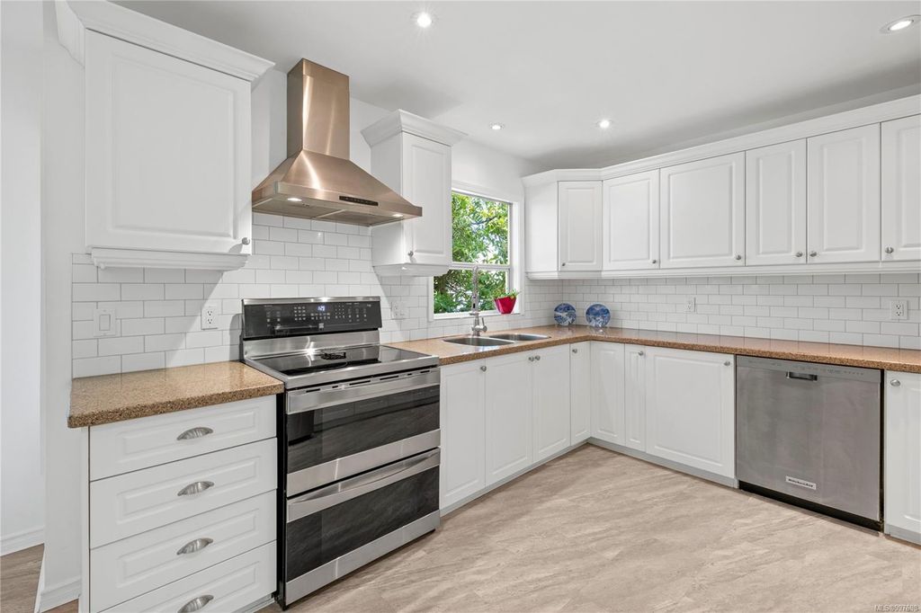 listing image 16042014836935813587