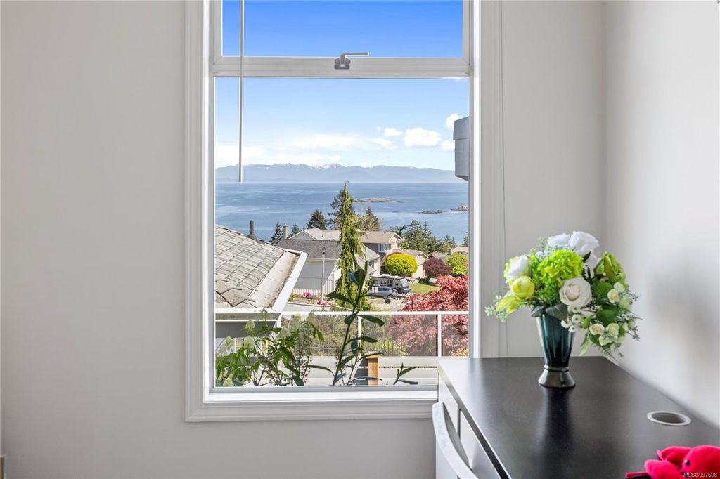 listing image 16041835905677234571
